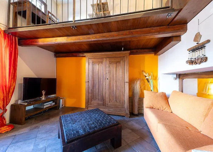 Sestriere Base, Navetta Gratis, Parcheggio Privato