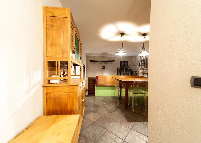 Sestriere Base, Navetta Gratis, Parcheggio Privato