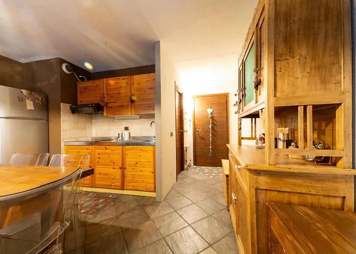 Sestriere Base, Navetta Gratis, Parcheggio Privato